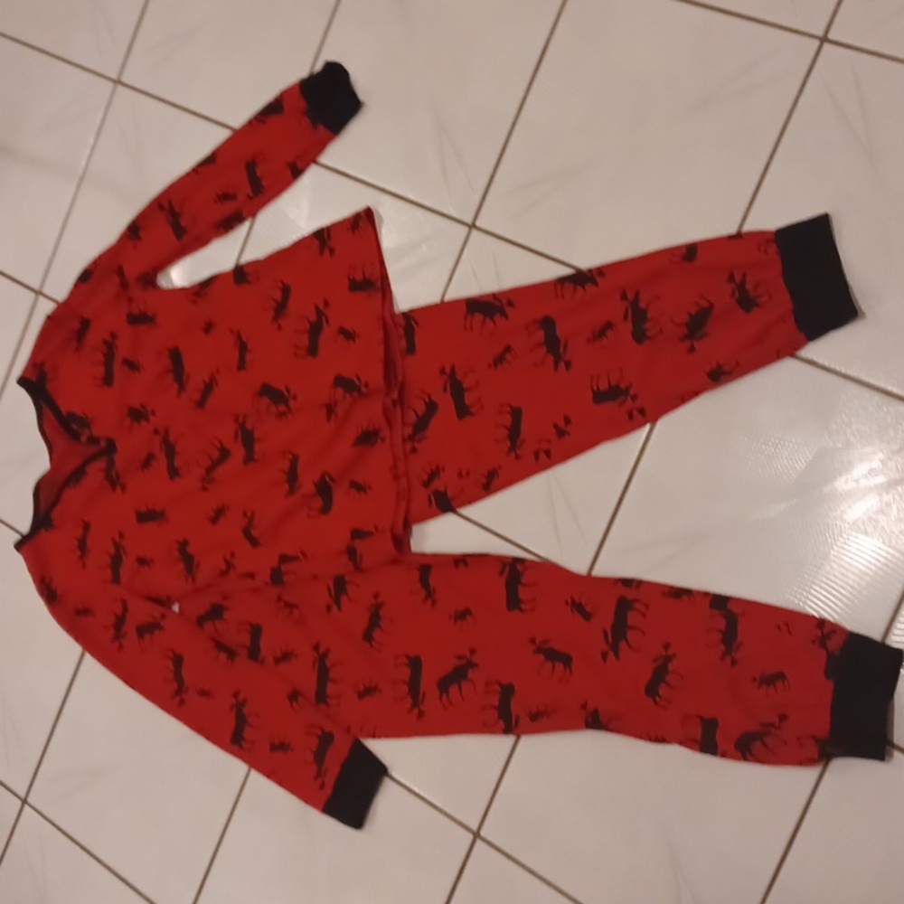 4/$60 New Red & Black Moose Print Long Sleeve Pajama Set - Size XL